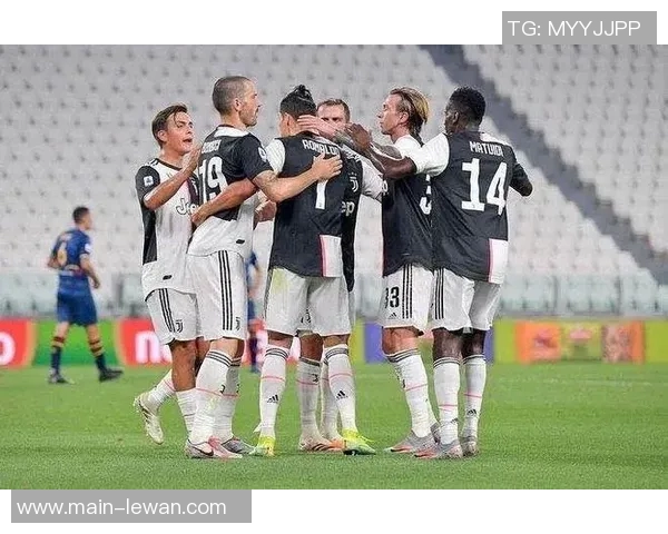 足球赛人数的变化对比赛策略和观众体验的影响分析